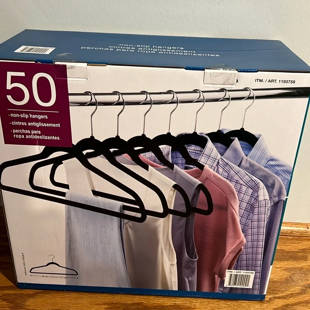 50 Pack Non-Slip Velvet Hangers